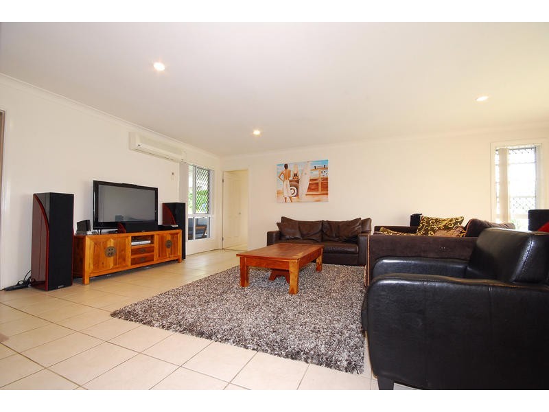 44 Westaway Crescent, Bellbowrie QLD 4070